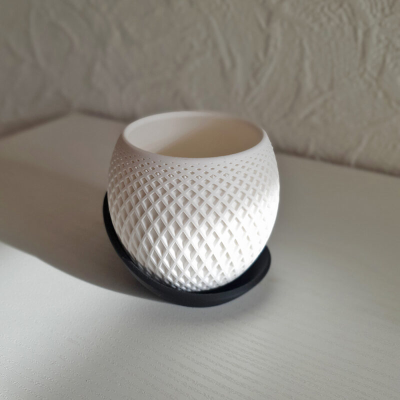 3D print: Dobbelt spiral potteplante skjuler med underskål