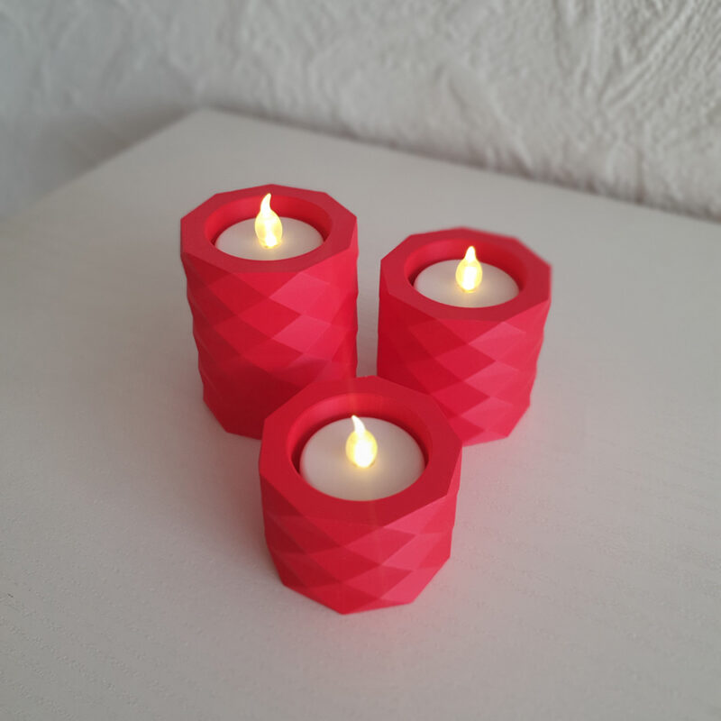 3D print: 3 stk polygon fyrfadsholdere - mat rød