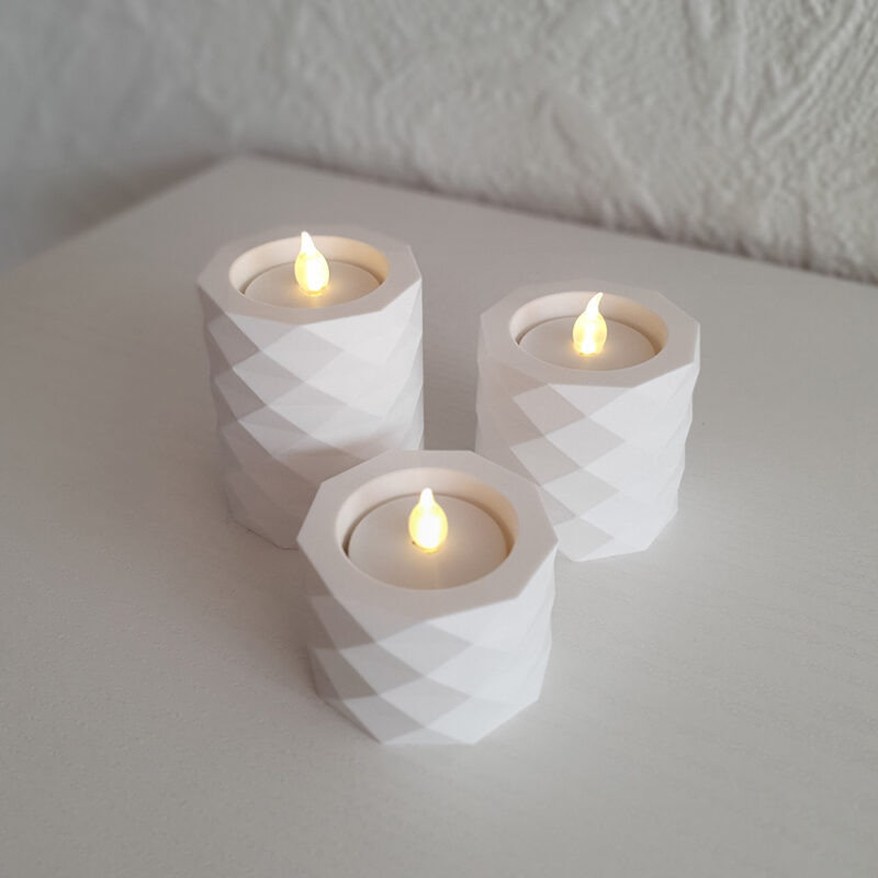 3D print: 3 stk polygon fyrfadsholdere - mat hvid
