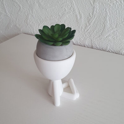 3D print: Robert dyrker yoga - stor - inkl. kunstig plante - Billede 3