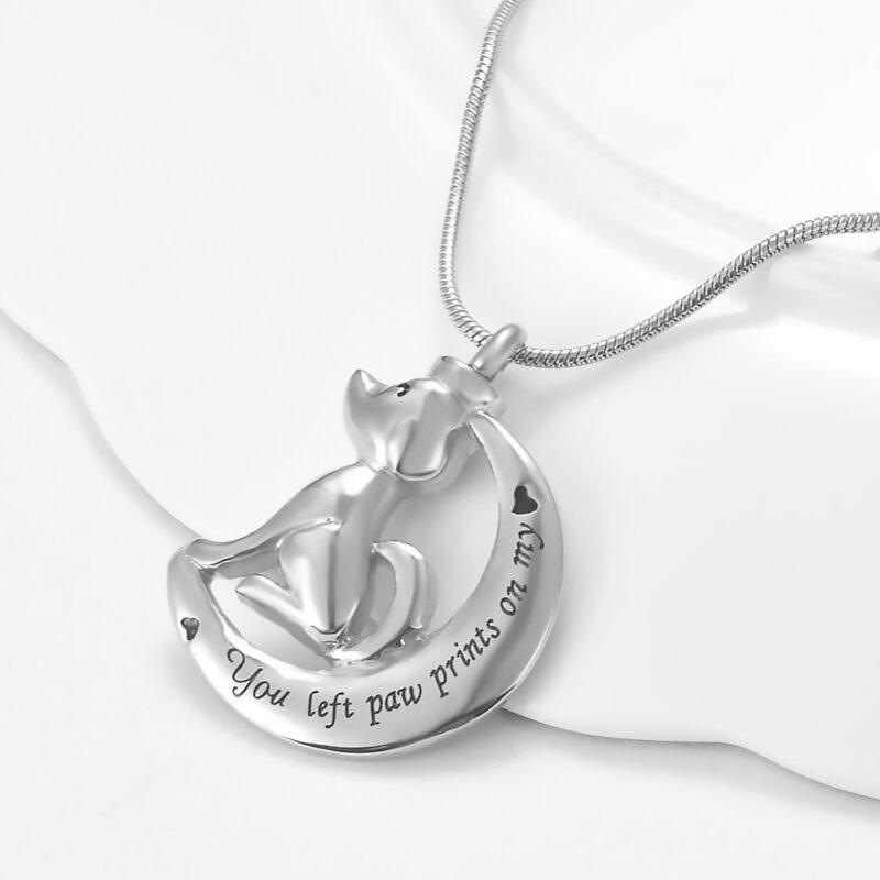 Aske-, Urne- & Mindesmykke - Hund med halvmåne - 'you left paw prints on my heart'