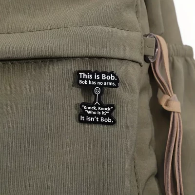 Pins og brocher: This is Bob.... - Billede 7