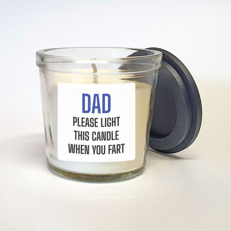 Tænd et lys: DAD - please light this candle when you fart