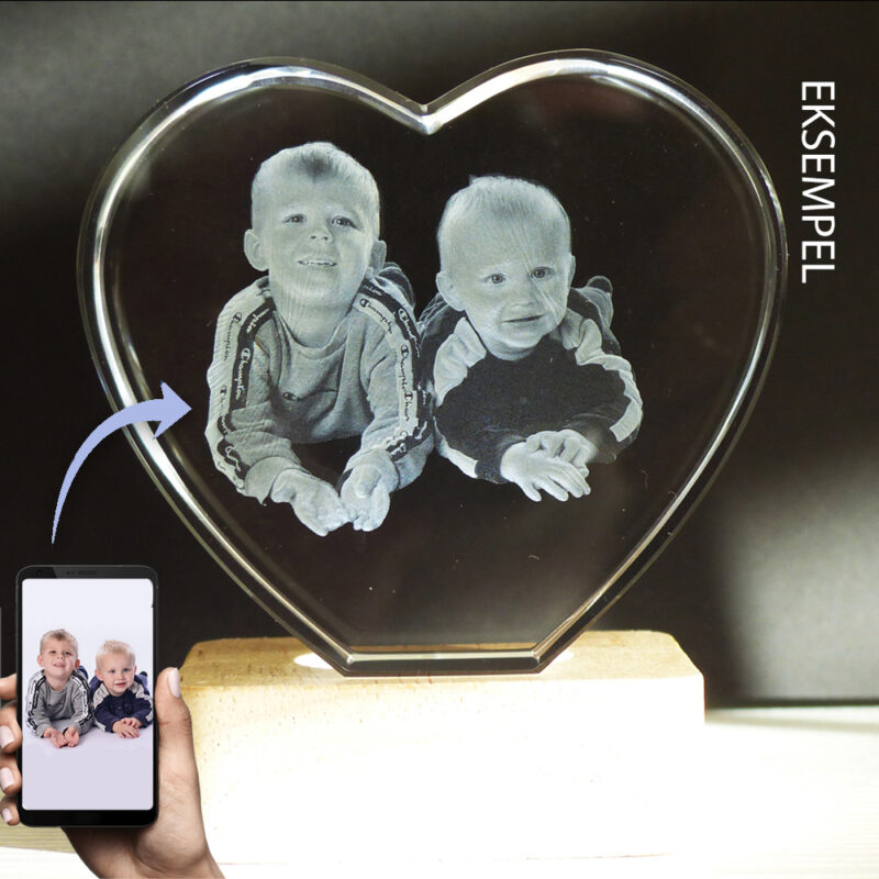 3D Laserfoto i krystalglas: Hjerte 8 x 7 x 4 cm