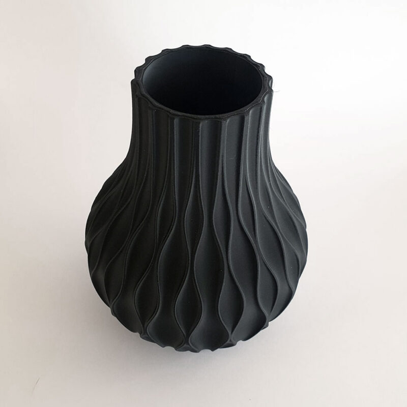 3D print: Spiral vase - 17 cm høj - sort - til bla. Lego blomster, tørrede blomster