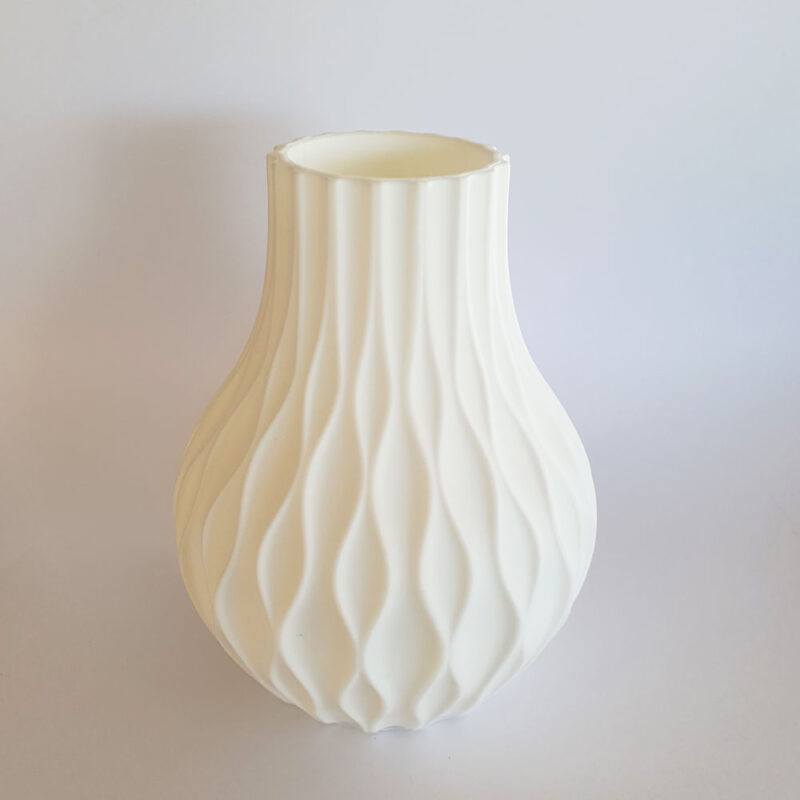 3D print: Spiral vase - 15 cm høj - hvid - til bla. Lego blomster, tørrede blomster