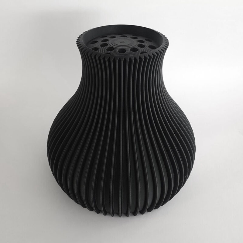 3D print: Linje vase - 17 cm høj - Sort - til bla. Lego blomster, tørrede blomster